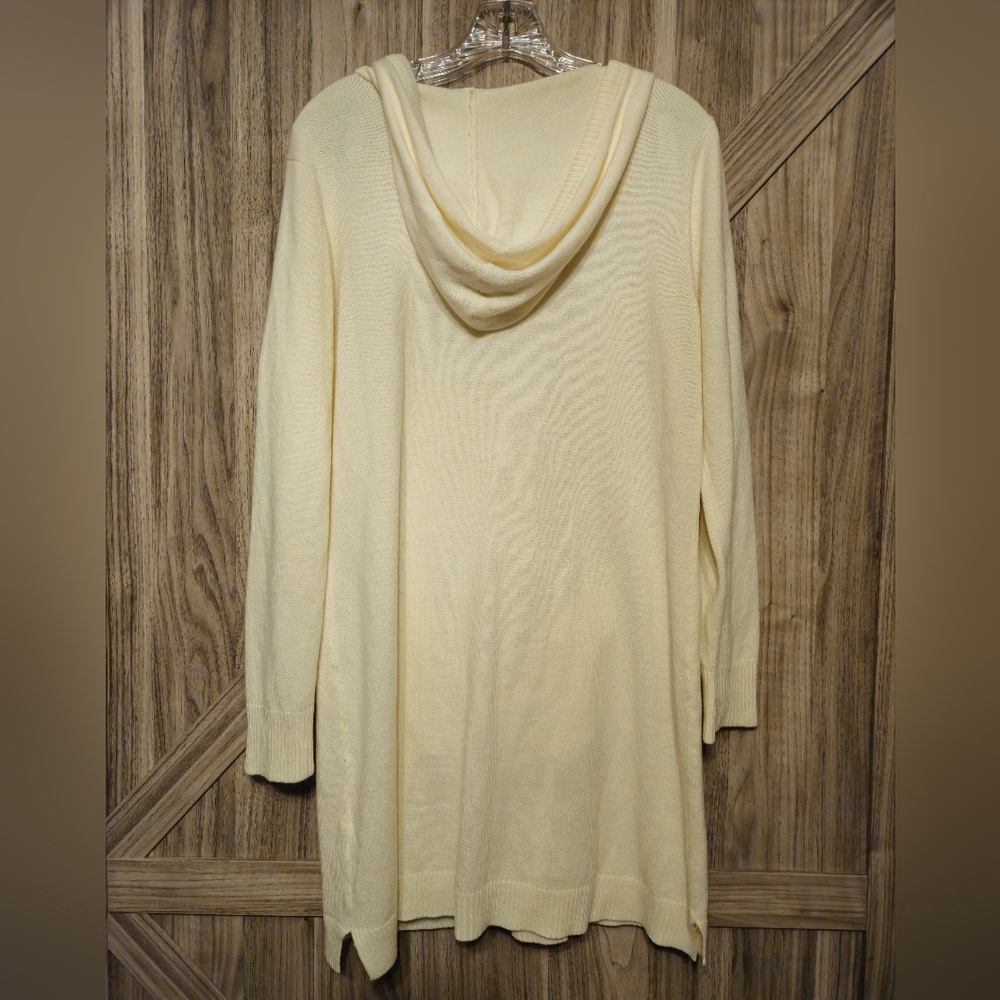 New York & Company Soho Street Beige Knitwear - Picture 2 of 9